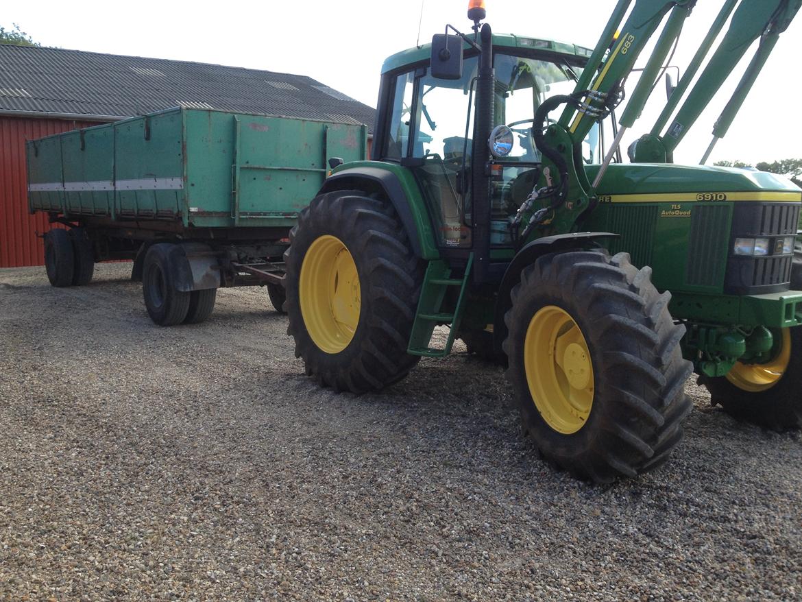 John Deere 6910 billede 39