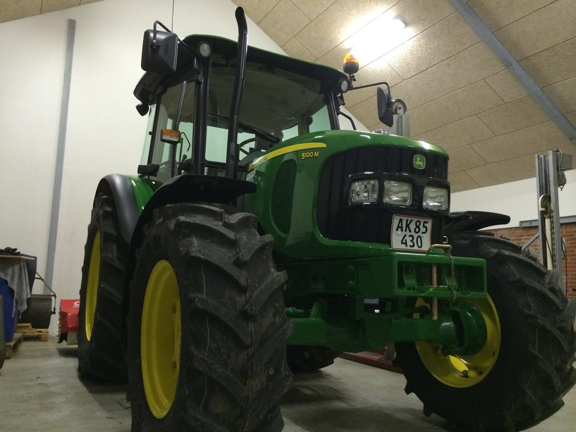 John Deere 5100 M billede 1