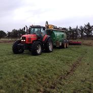 Massey Ferguson 8250