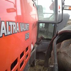 Valtra 8450