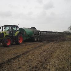 Claas Axion 830