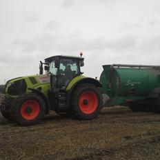 Claas Axion 830