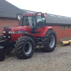 Case IH Magnum 7210 PRO