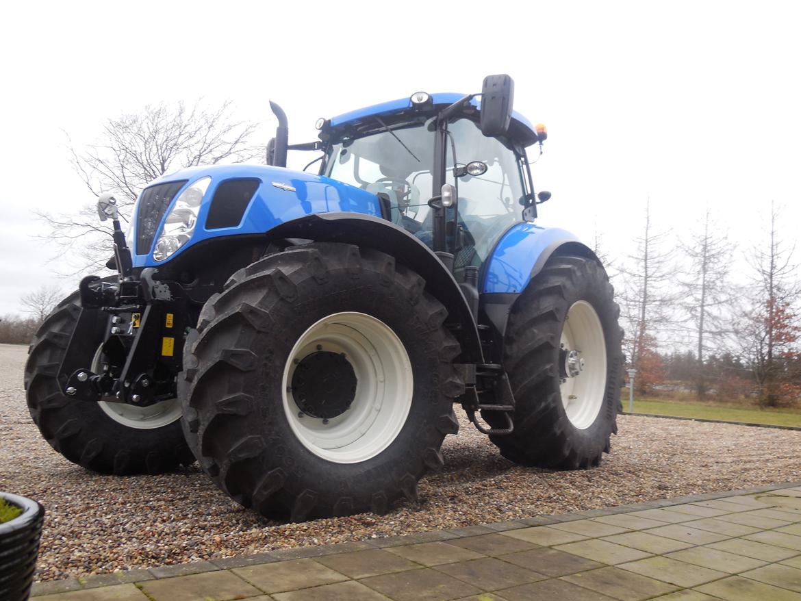 New Holland T7.220 billede 2