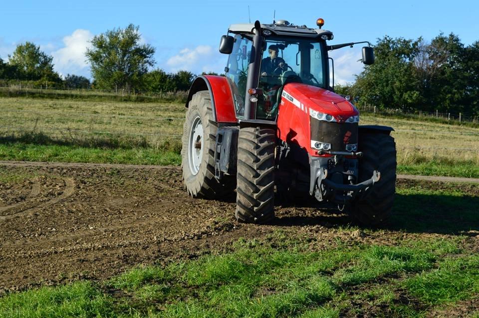 Massey Ferguson 8690 billede 1