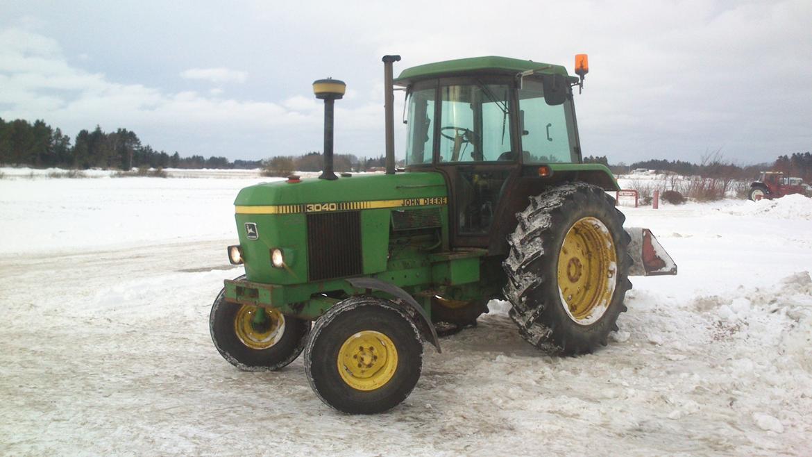 John Deere 3040 billede 2