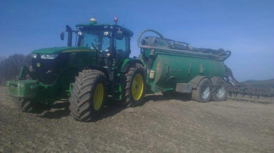 John Deere 7280R   *Buller* - Første tur i marken med gyllevognen..  billede 7