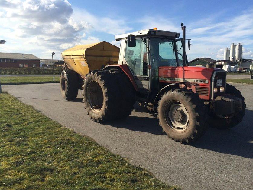 Massey Ferguson 3095 billede 2