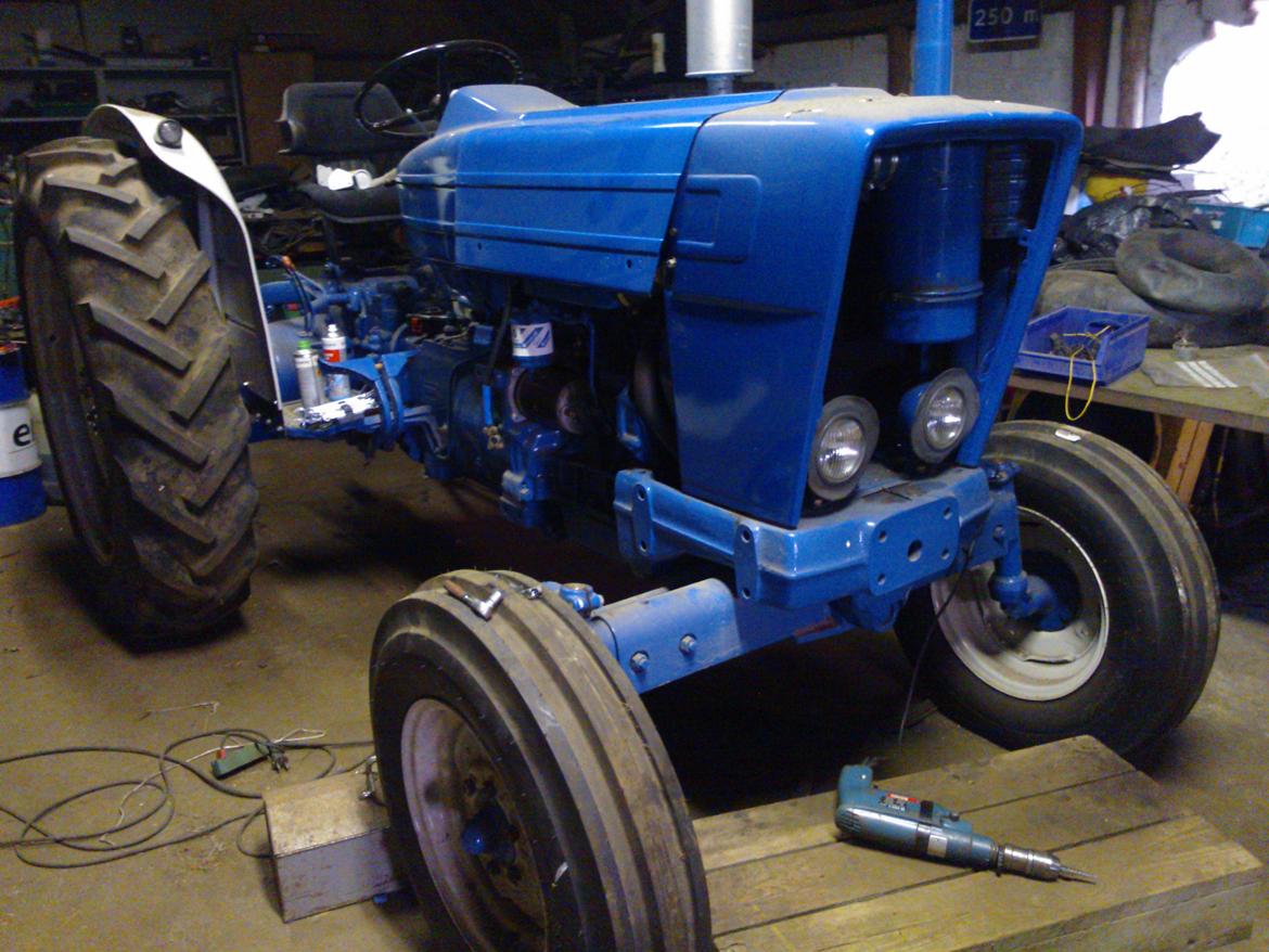 Ford 4000 Y billede 3