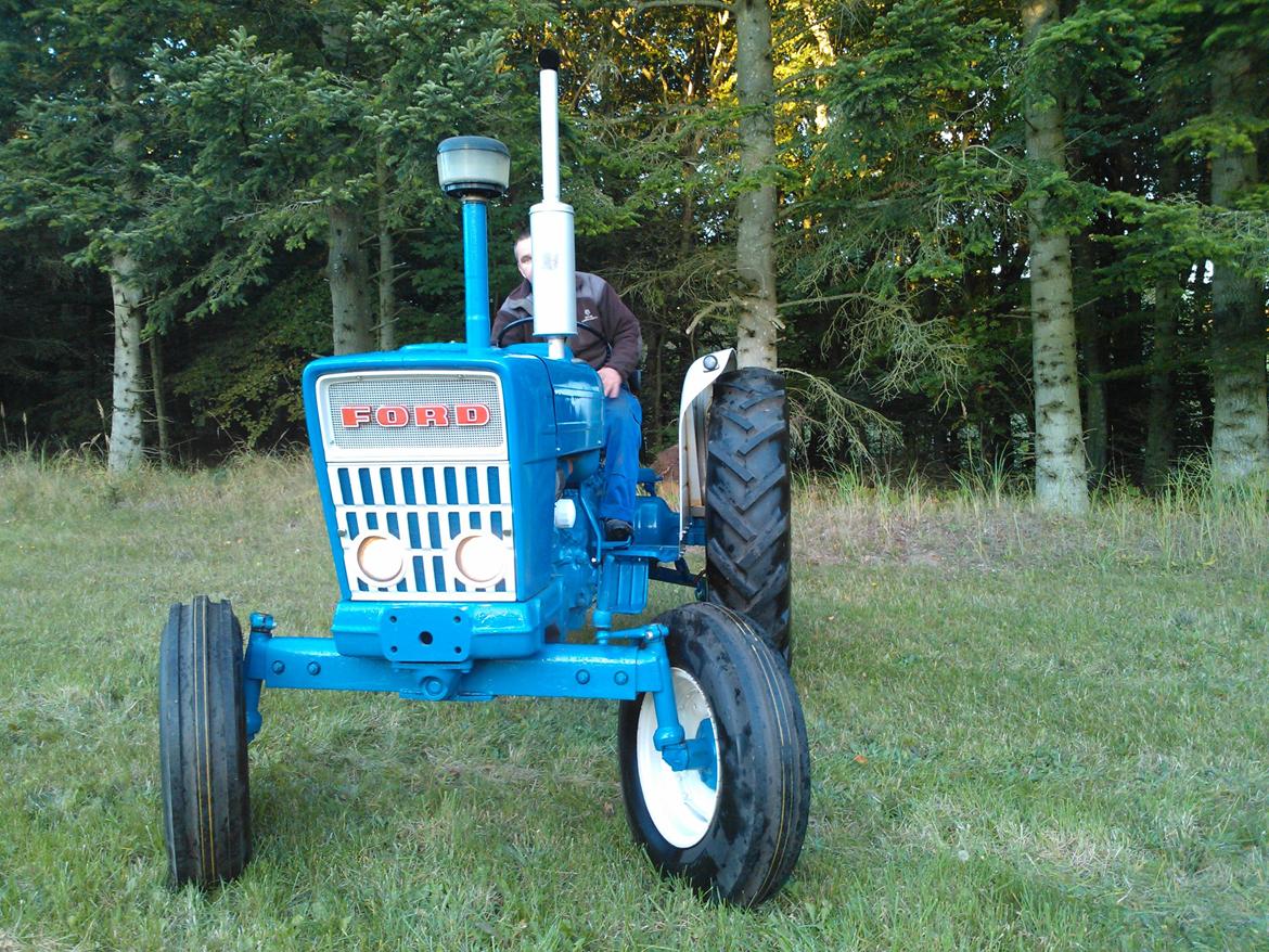 Ford 4000 Y billede 1