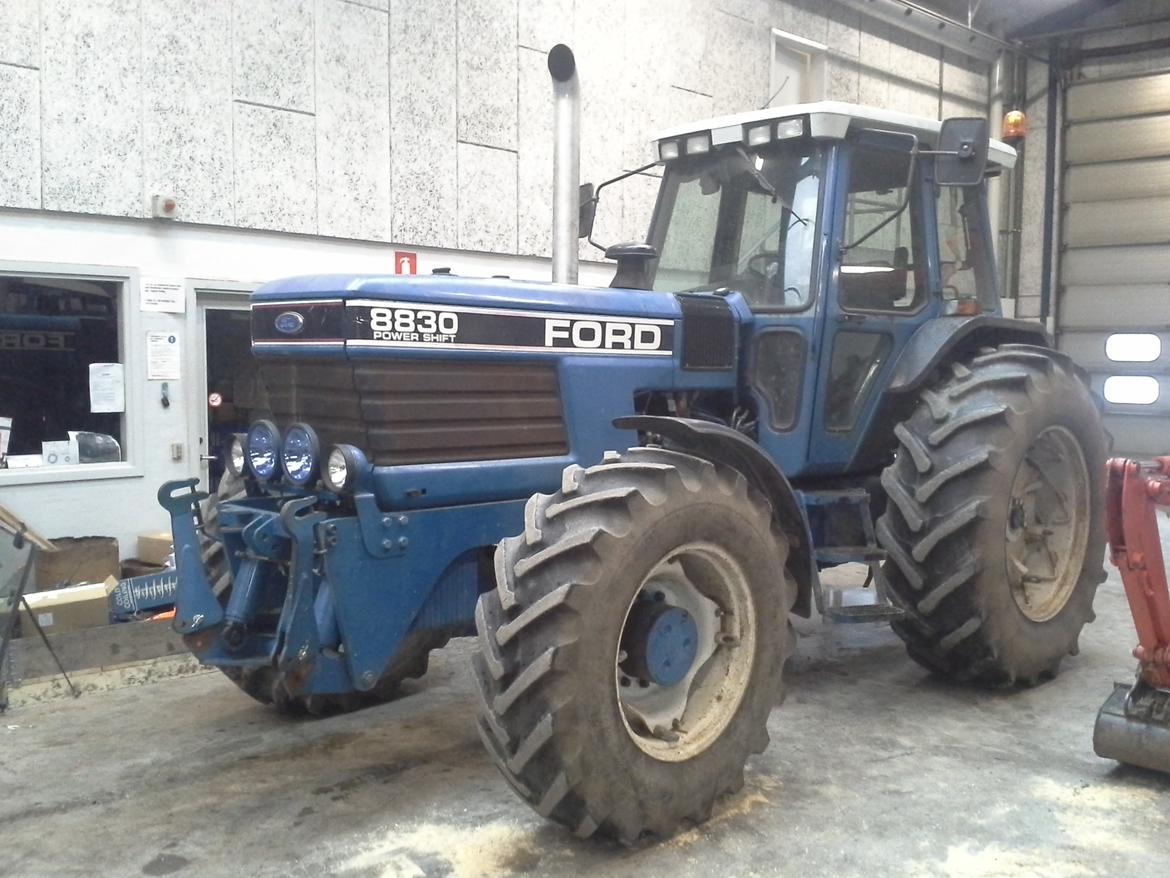 Ford 8830 Powershift billede 26