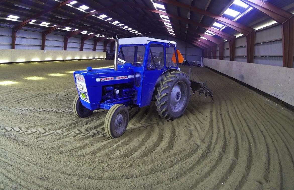 Ford 3000 billede 1