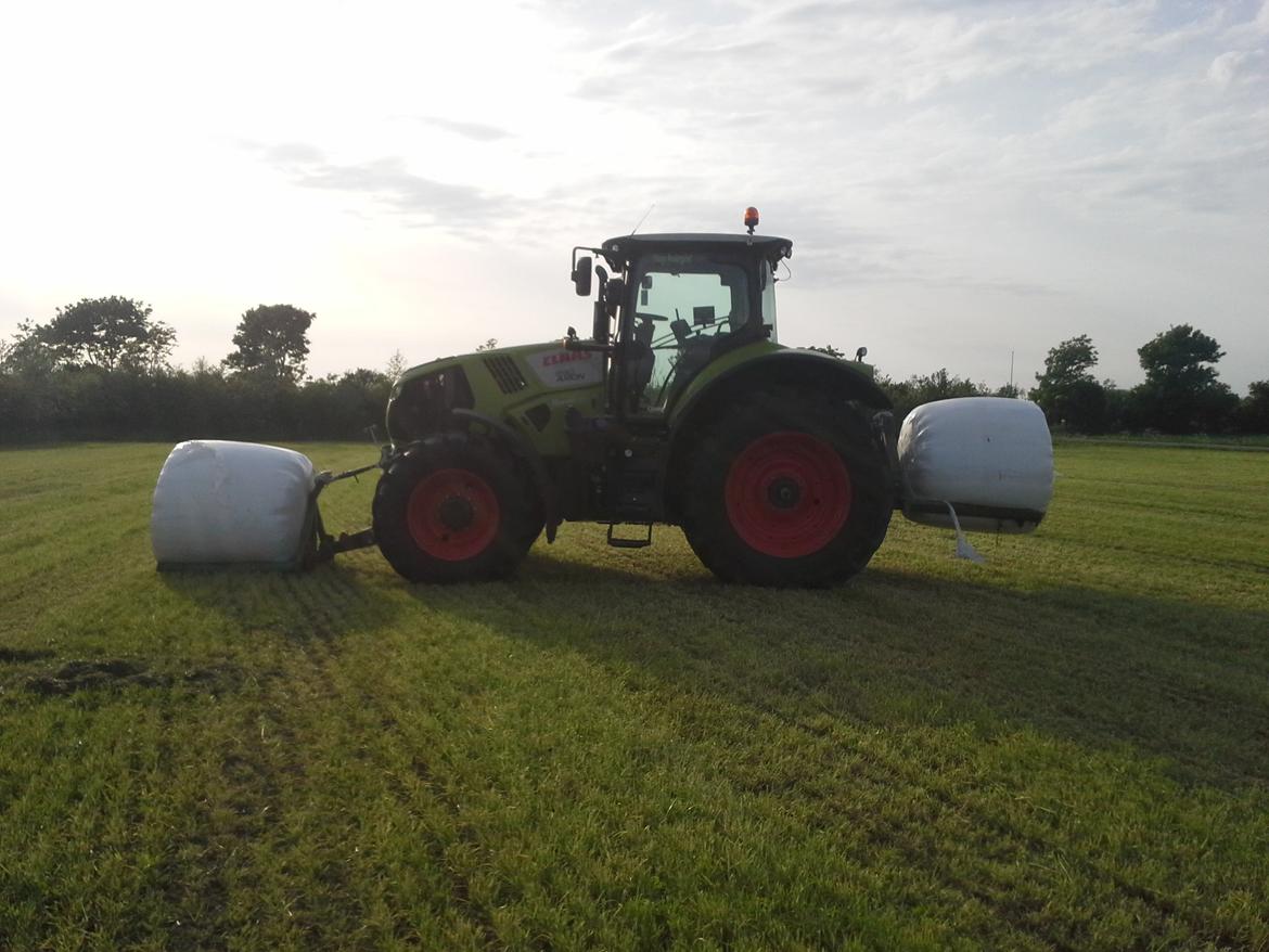 Claas Axion 830 billede 14