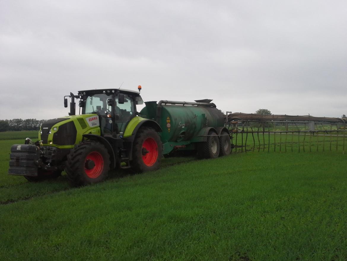 Claas Axion 830 billede 26