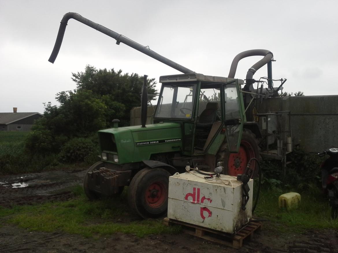 Claas Axion 830 billede 19