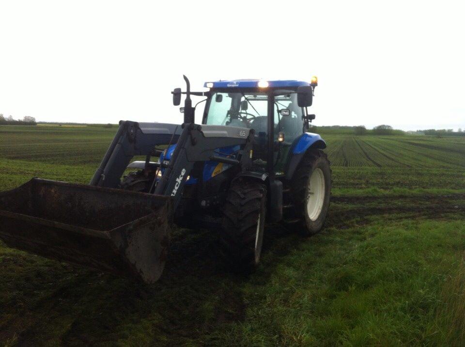 New Holland T6030 billede 1