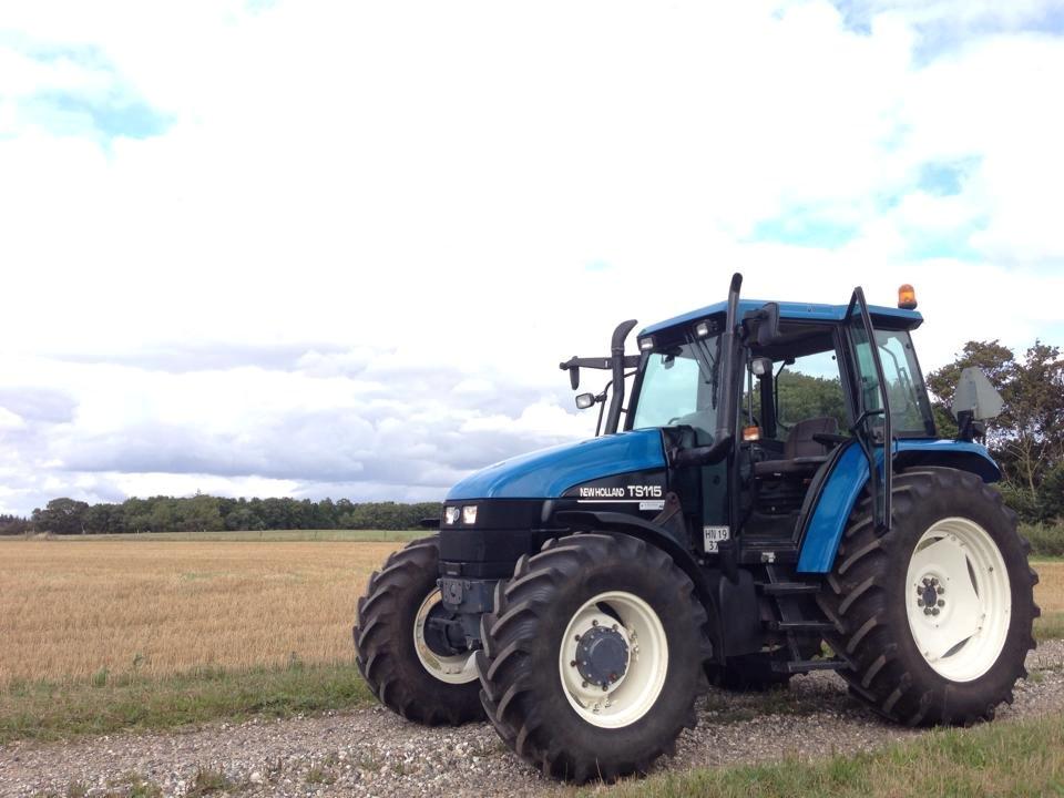 New Holland TS 115 - Nyvasket og poleret! billede 1